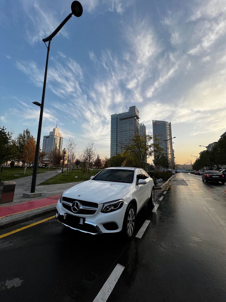 Продается MERCEDES GLC 250