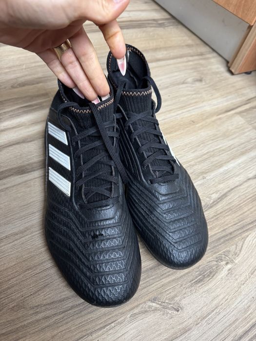 Футболни обувки adidas PREDATOR 18.3 FG ! 42 н