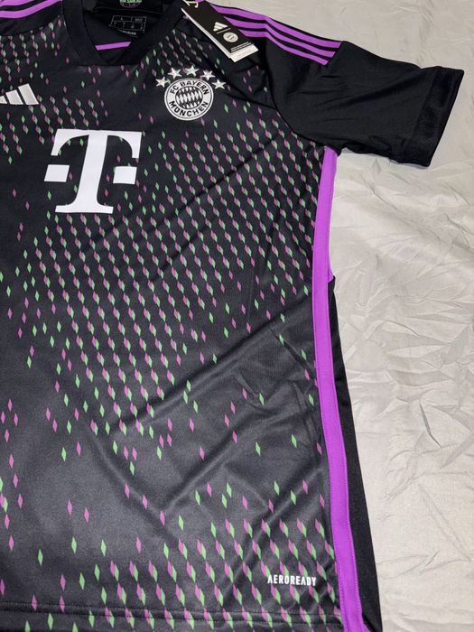 НОВА Мъжка футболна тениска на Bayern Munchen