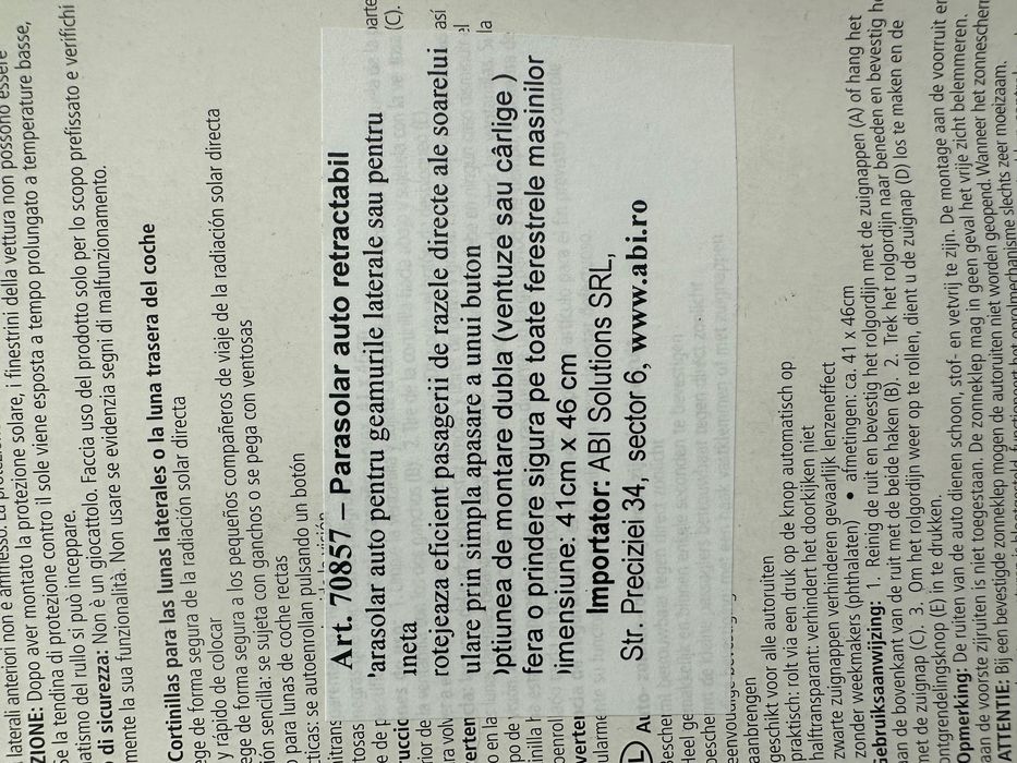 Parasolar auto retractabil cu ventuze Reer pentru geamuri laterale