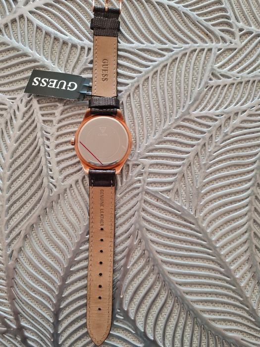 Дамски часовник GUESS