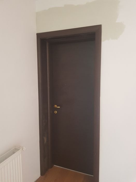 Montaj uși  interior exterior