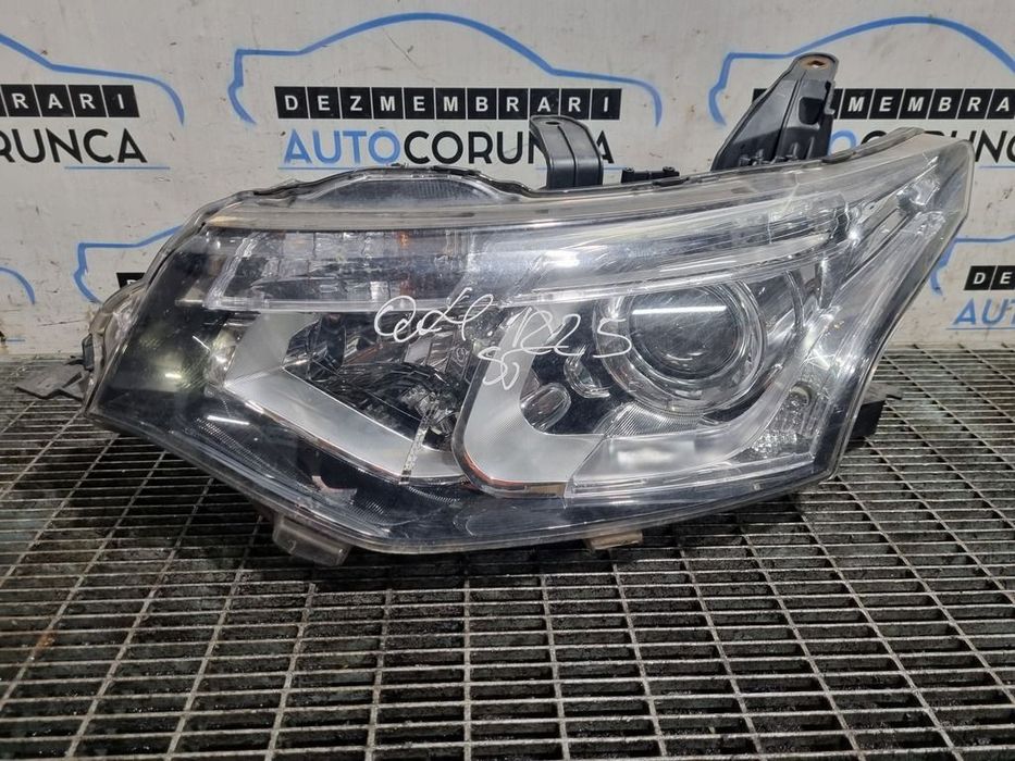 Far Stanga Mitsubishi Outlander III 2012 - 2015 SUV 4 Usi (1225) Xenon