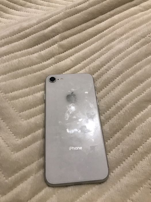 Продам айфон 8 128гб