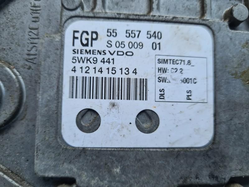 Calculator motor ECU Simtec 71.6 Opel Signum 1.8 benzină 125 cp 92 kw