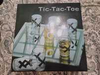 Joc Tic-Tac-Toe cu pahare tip shot – sticlă & suport din sticlă