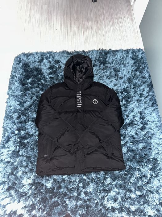 Trapstar puffer яке