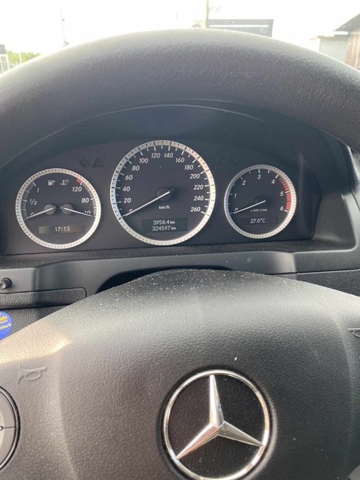 Mercedes Benz C220
