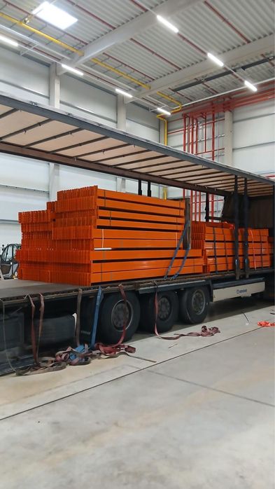 Rafturi metalice reglabile