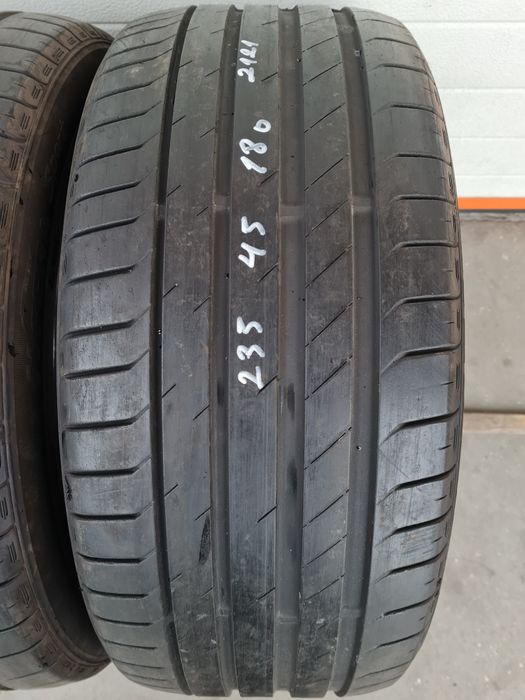 Летни гуми 2 броя NEXEN Nfera Sport 235 45 R18 дот 2121