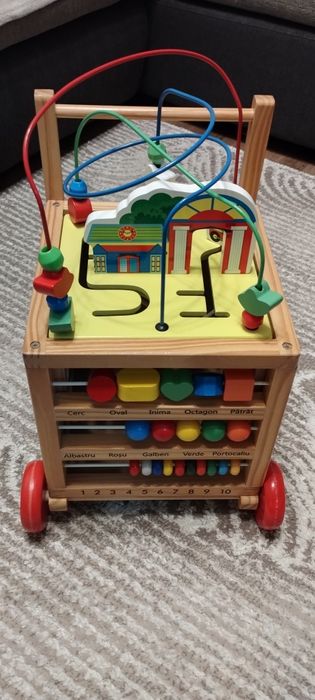 Vând Premergător Montessori