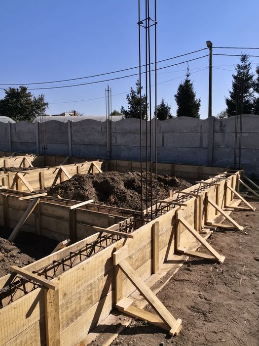 Construcții case de la zero , amenajari interioare si exterioare