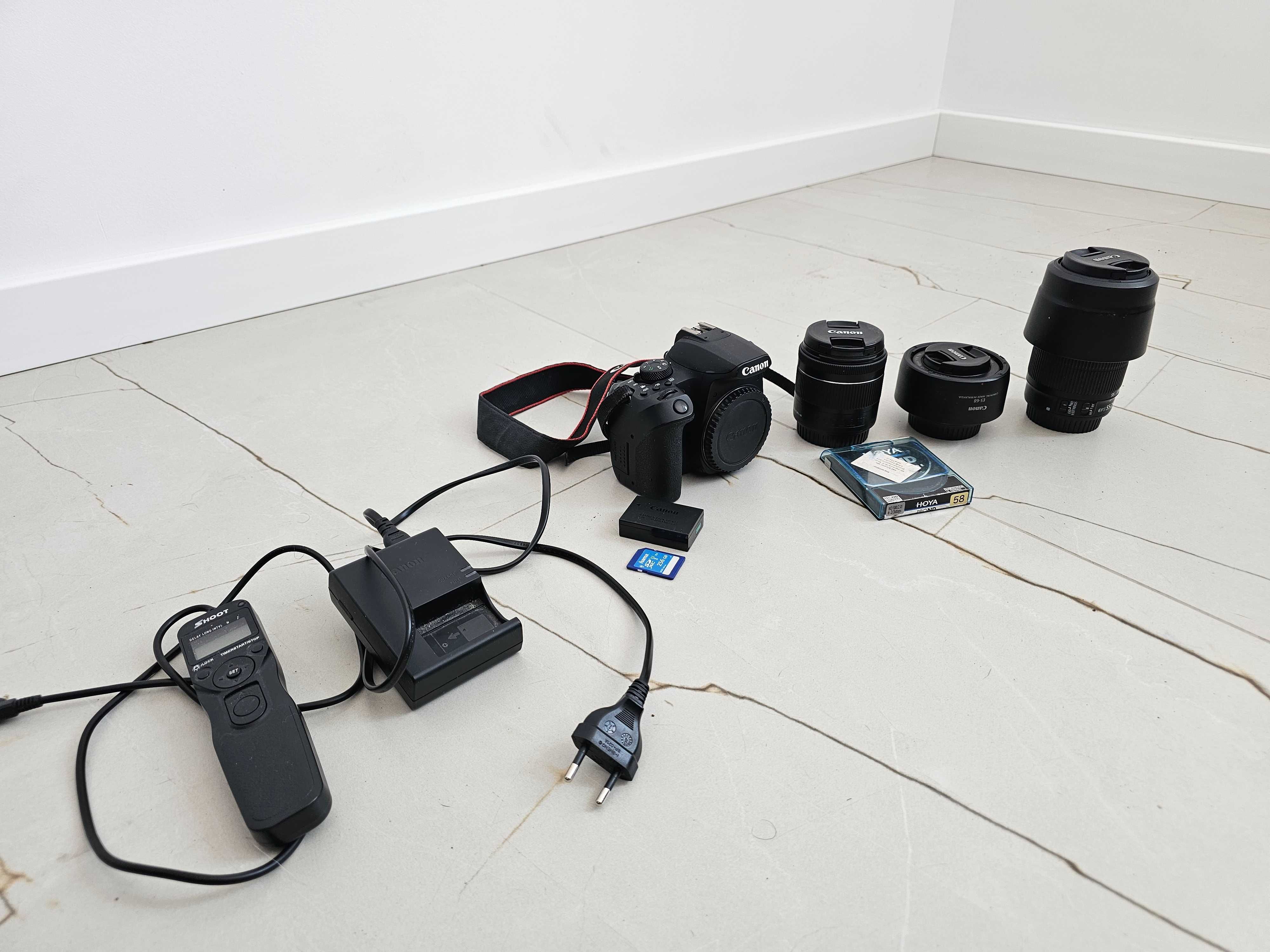 Kit aparat foto Canon EOS 850D body + 2 obiective + accesorii