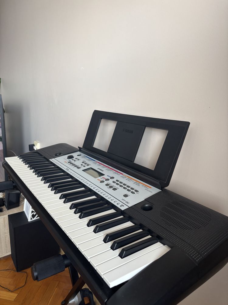 Yamaha YPT-255 синтезатор