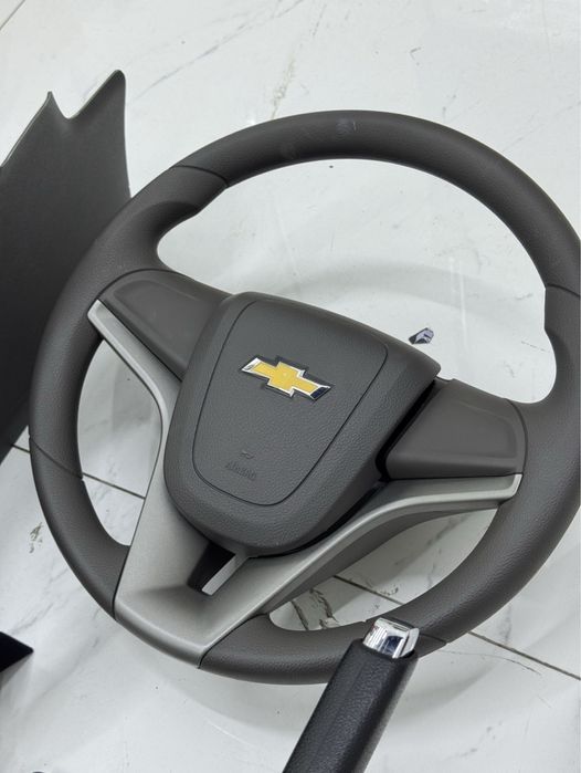 Кобалт автомат комплект бар, ричаг кул тормизи рычаги рул сотилади.