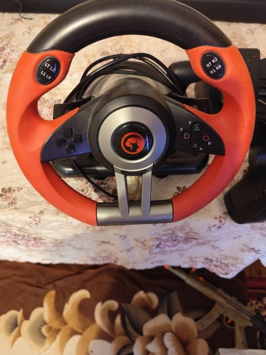 Vând volan cu schimbător+pedale+suport prindere Scorpyon.