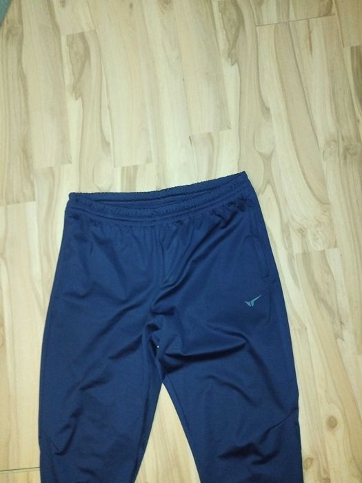 Спортен мъжки екип 2ХЛ нов