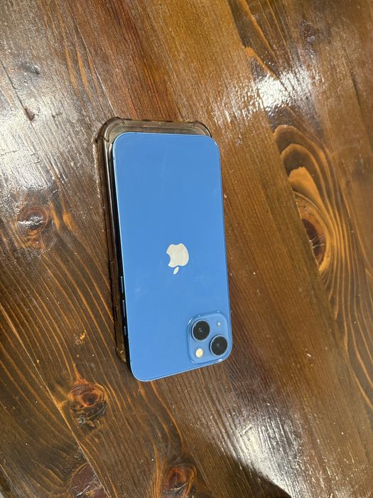 Iphone 13 Blue.