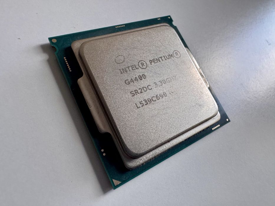 Procesor Intel Pentium G4400, 3.30Ghz, Socket 1151 Skylake