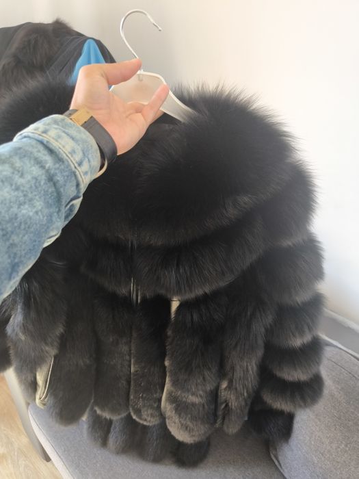 Haina de blana black fox