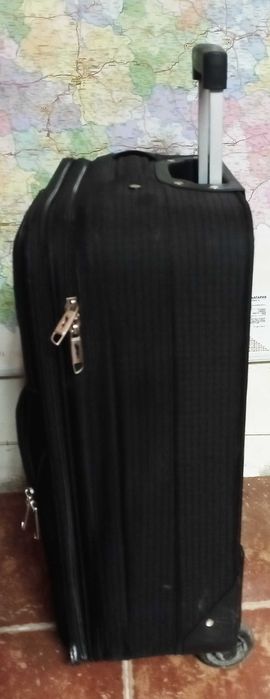 Куфар с дръжка на колела GRAND