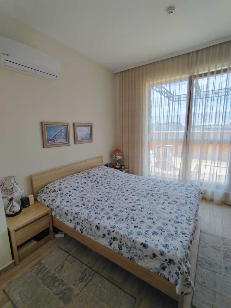 Продава се Четиристаен апартамент в с. Равда, Област Бургас - 230 кв.м за 957 €/кв.м - Снимка #7