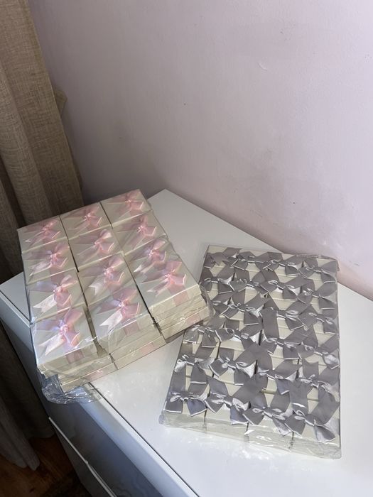 Футляры коробочные для комплектов и кольц