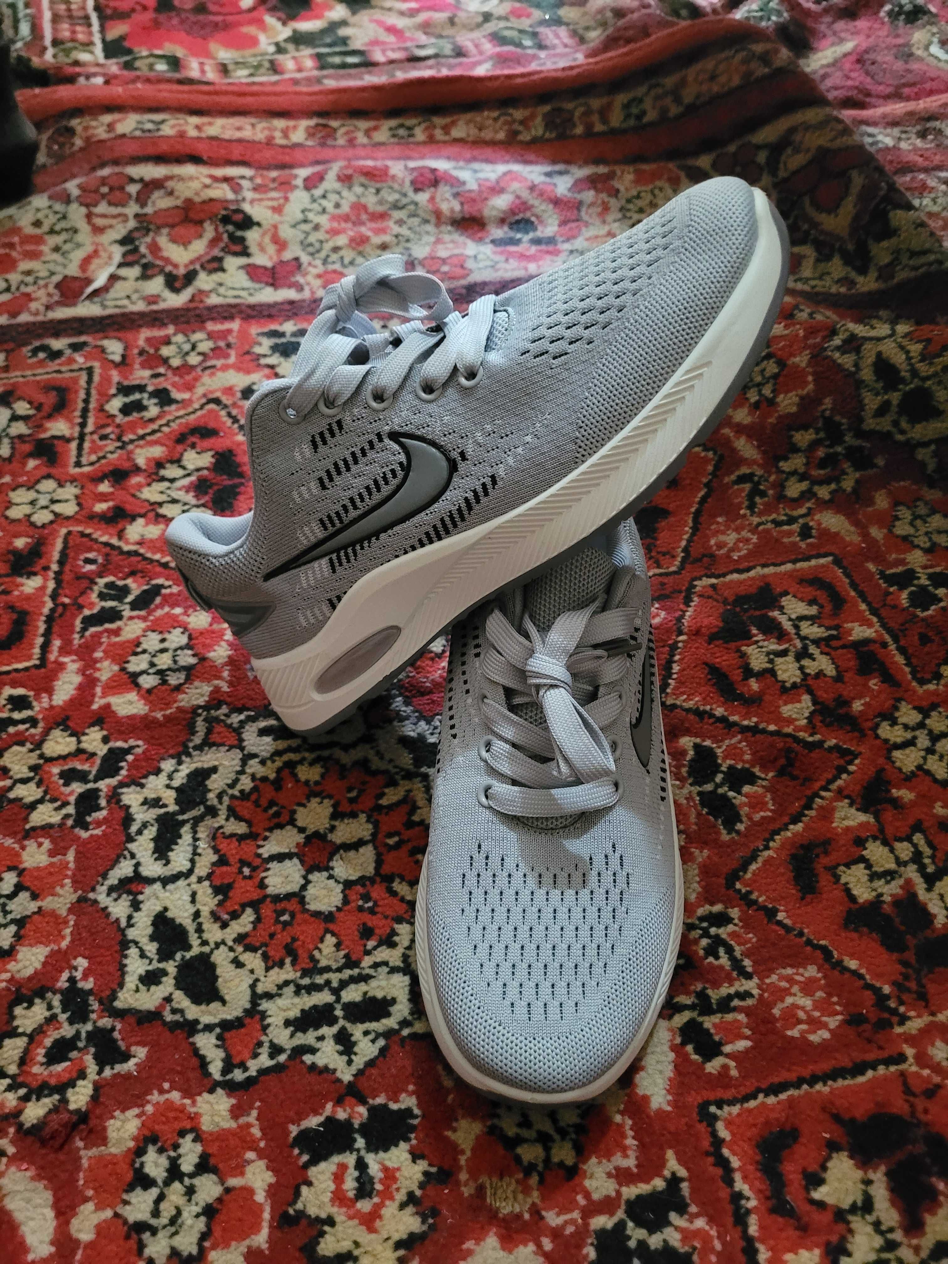 кроссовки    nike