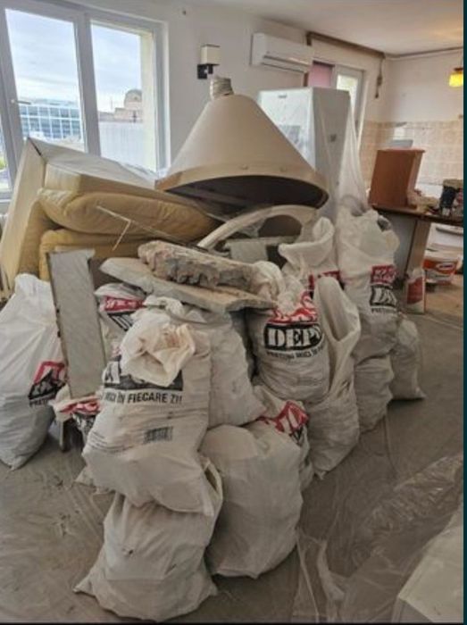 Transport moloz la cerere avem și manipulanti