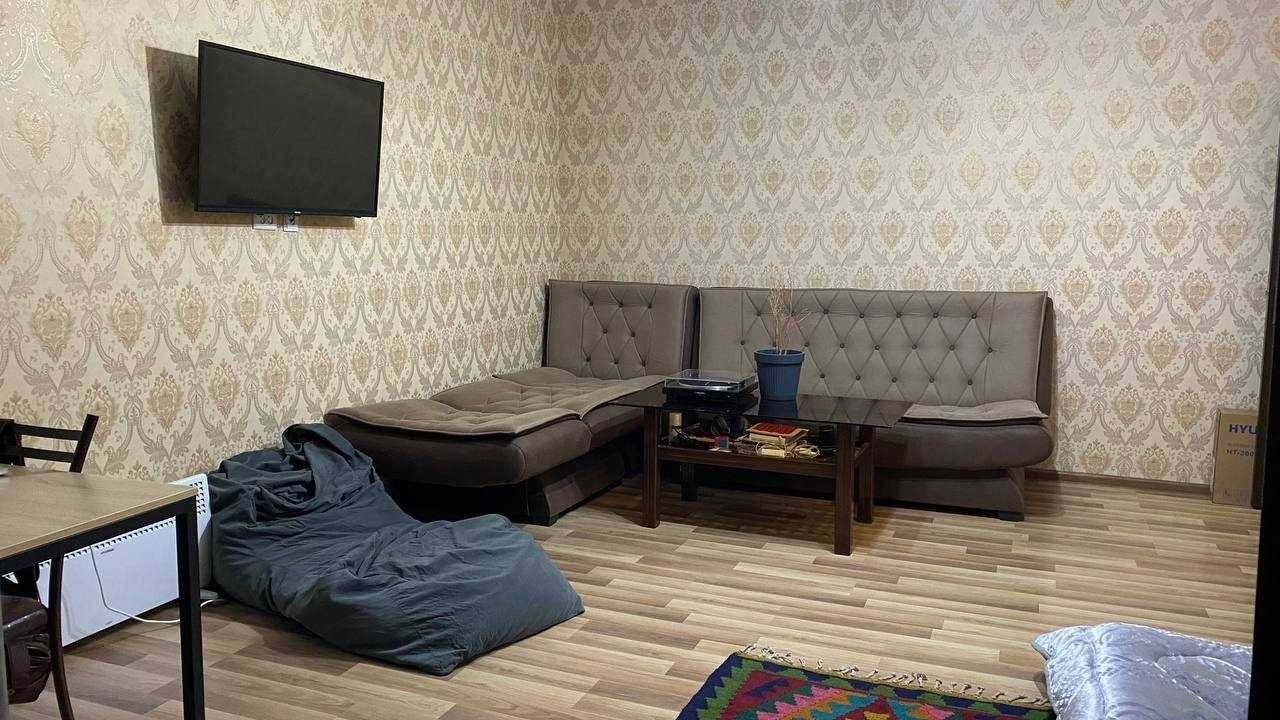 Продается 1 ком квартира на Дархане, ор-р: Д/с Интеллект, 42 м²