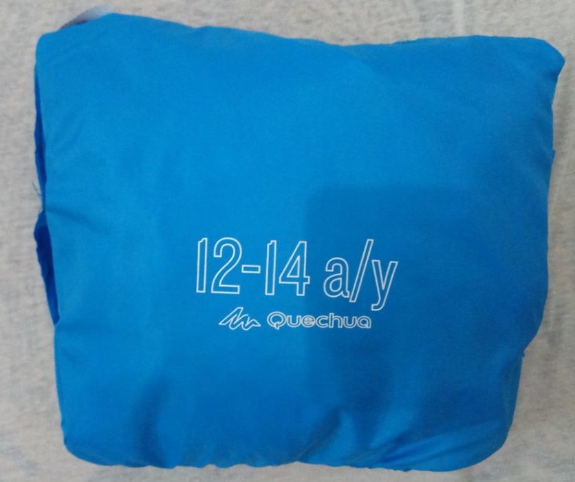 Jacheta/geaca/vesta impermiabila pt drumetii, copii 10-14A.