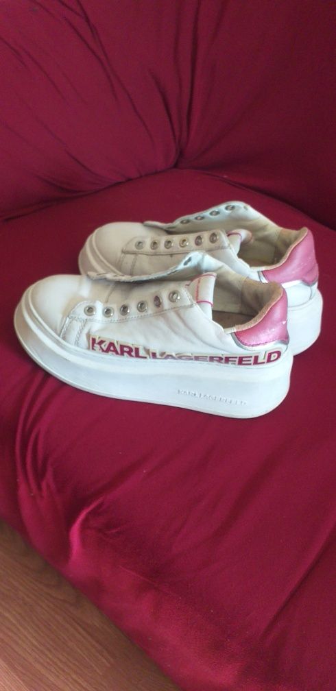 sneakers fete Karl Lagerfeld