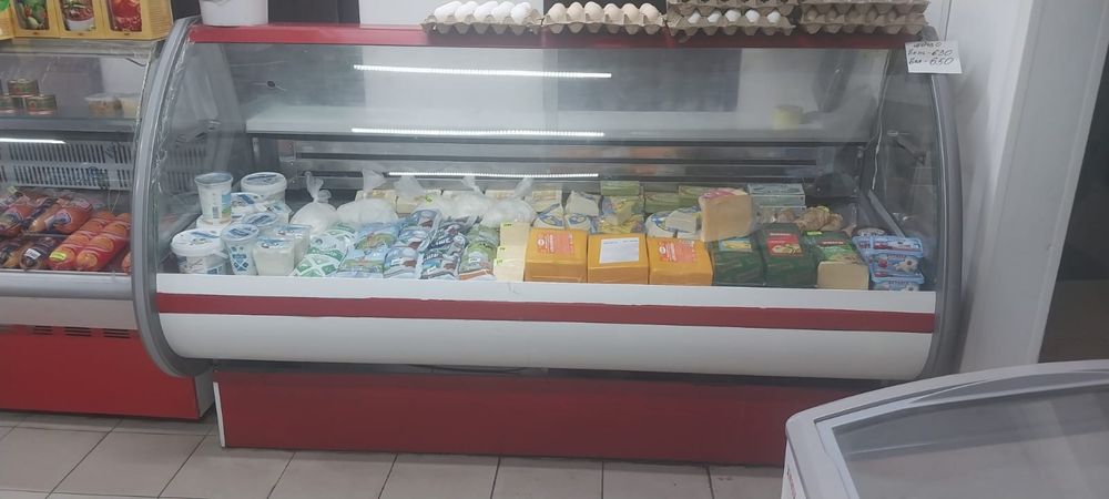 Холодильник, большой