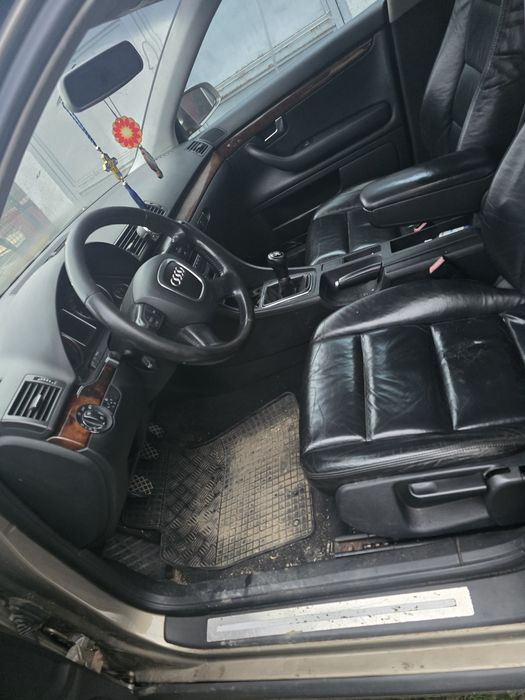 Vindem audi a 4 an 2006