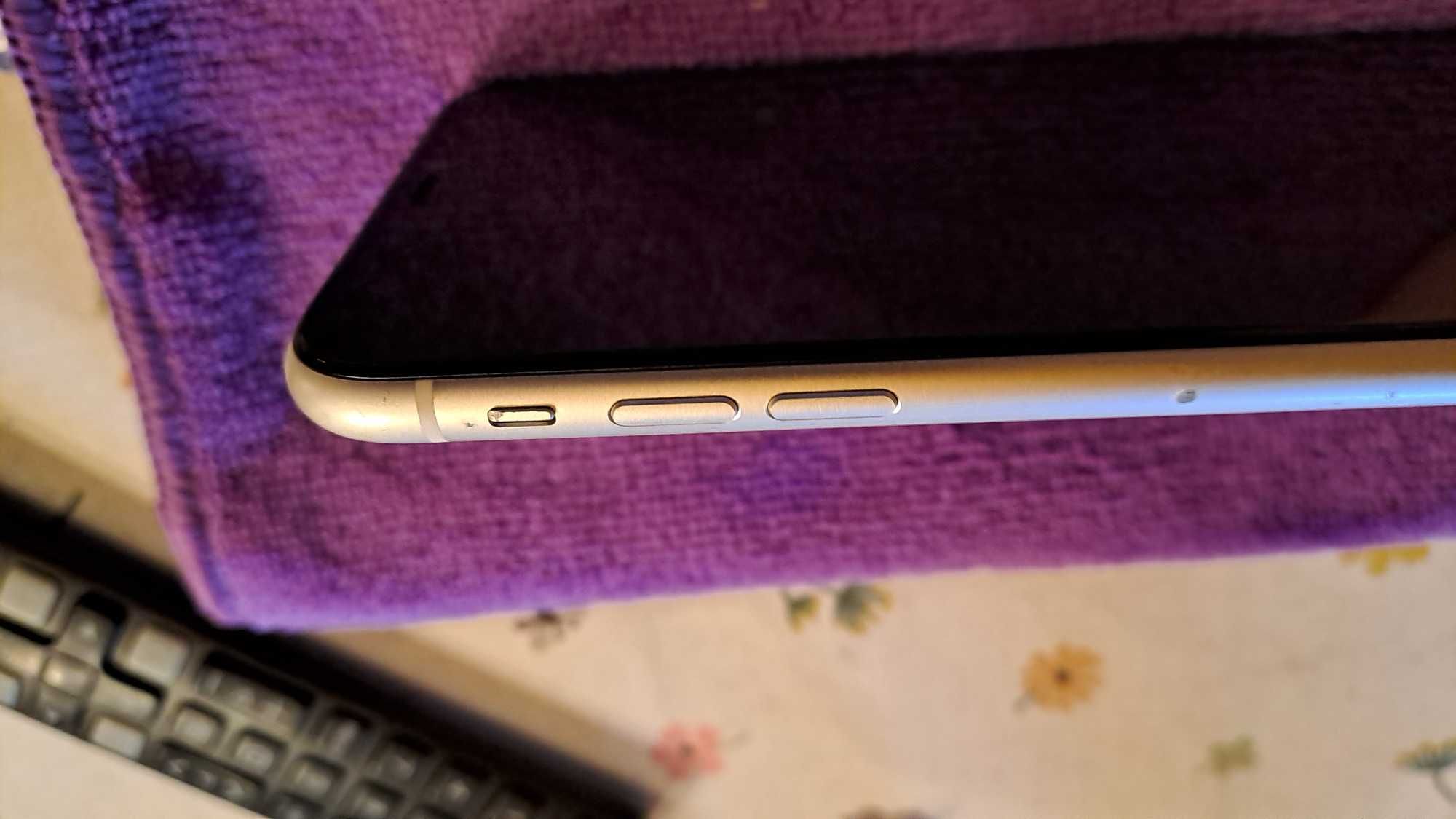 Iphone 11 Alb 64 Negociabil