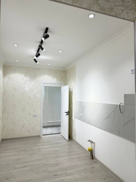 СРОЧНО !! Продается квартира в Яшнабаде  (62 кв/м ] ЖК Azia House