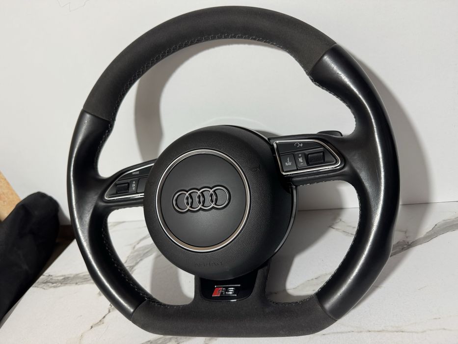 волан ауди audi алкантара с пера