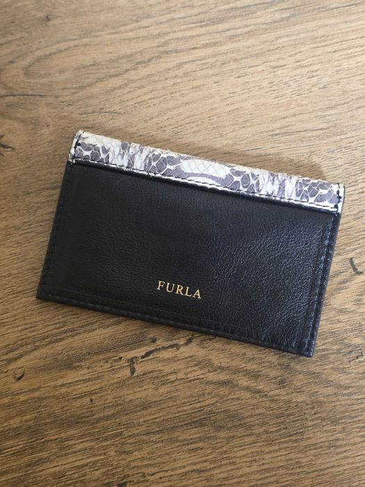 Furla малко оригинално портмоне