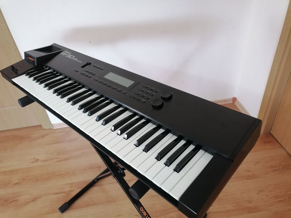 Roland D10 Roland U20 Roland W30 sintetizator orga pian