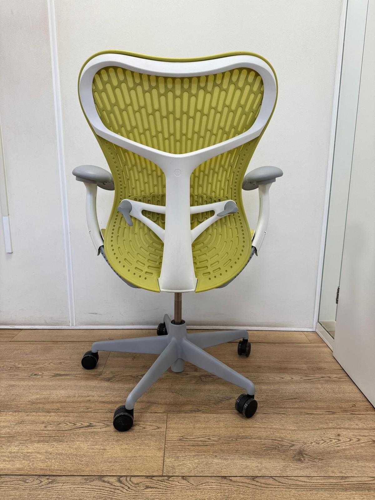 Refurbished Herman Miller Mirra 2 Twilight/Studio Yellow Butterfly