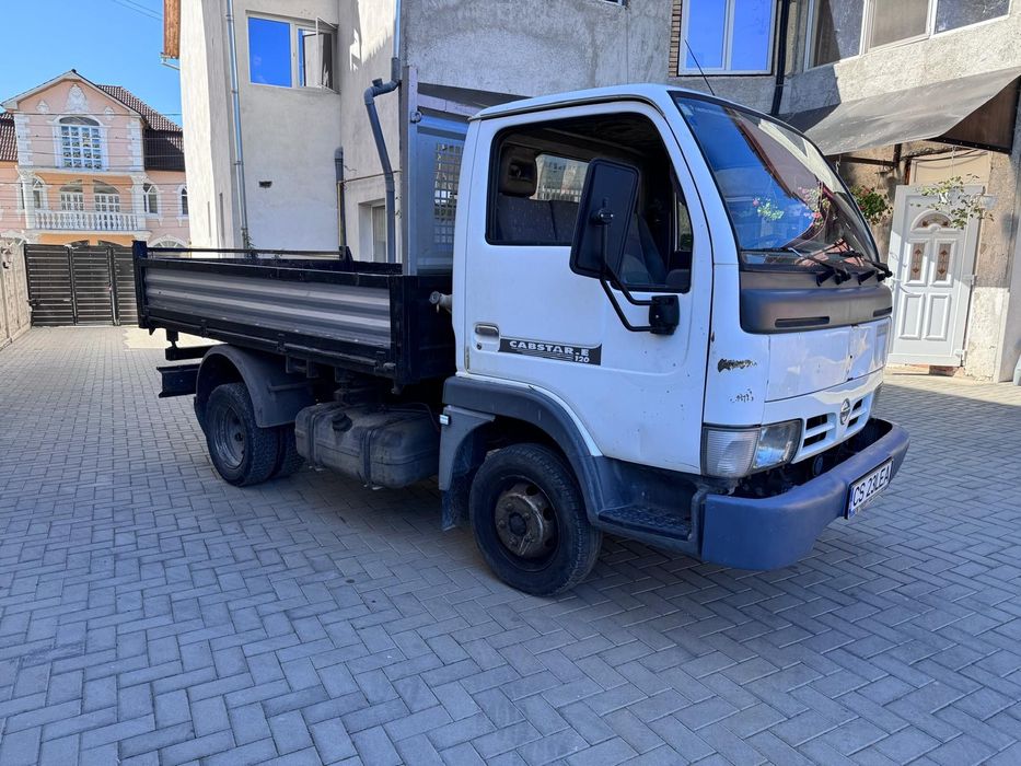 Nisan cabstar 3000