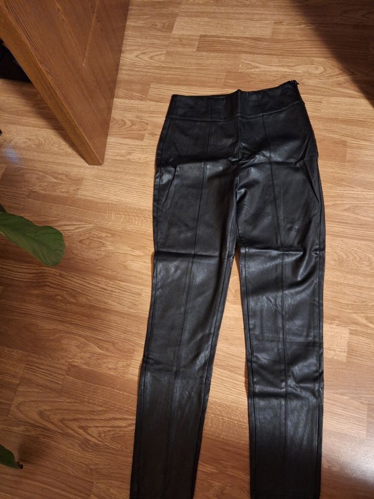 Pantaloni colanți piele eco