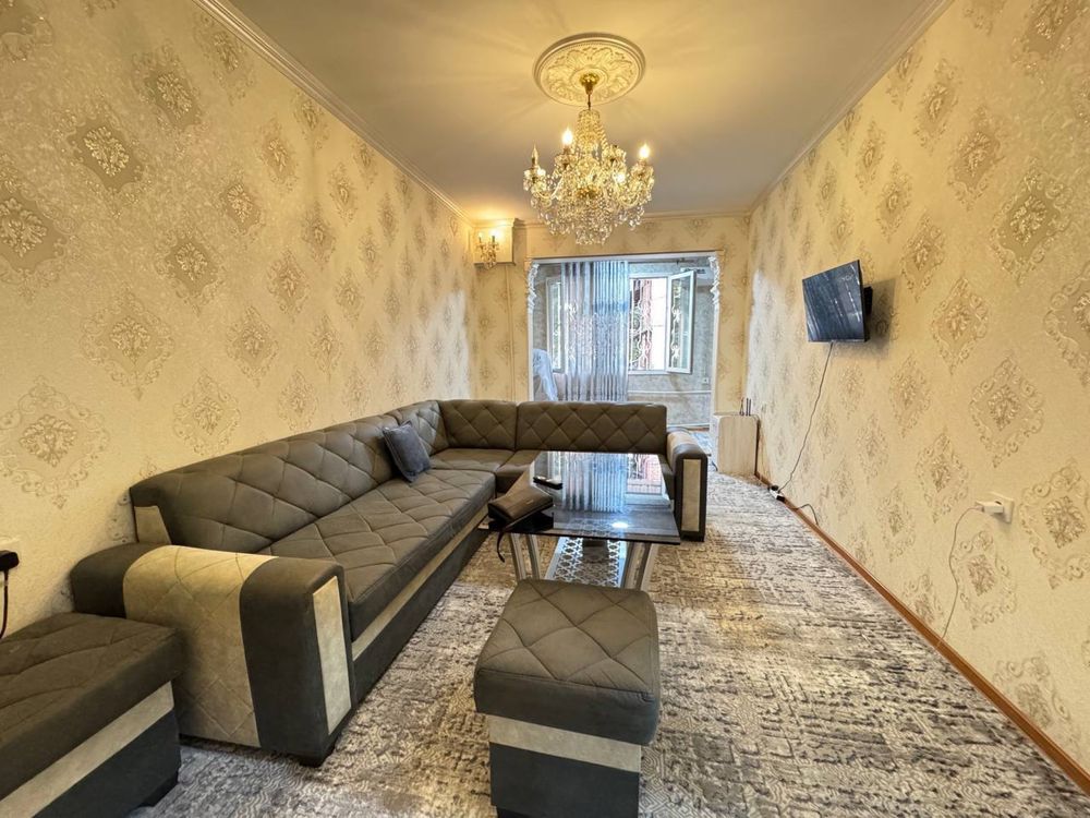 Продам 2 комнаты.Балкон 1,5/6 Чиланзар-5! Метро Хамза 50-квадратов