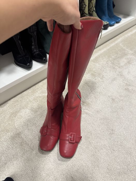 Сини ботуши естествен велур и червени италиански ботуши