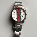 Gucci erkaklar soati sotiladi