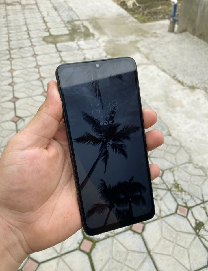Samsung A12 Xotira 128 talik