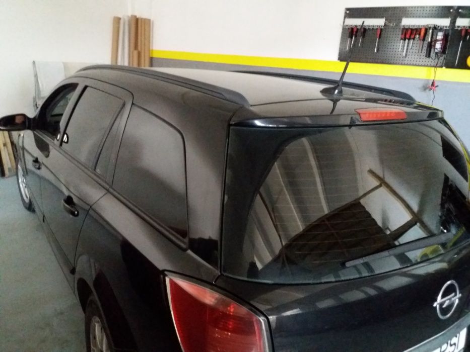 Folieri geamuri auto