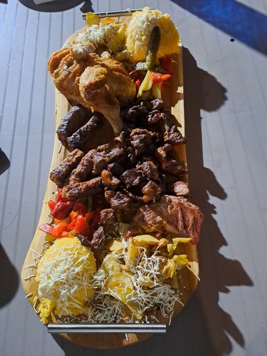 Măsuțe lemn de fag 70/70 dimensiune , grosime 5 cm