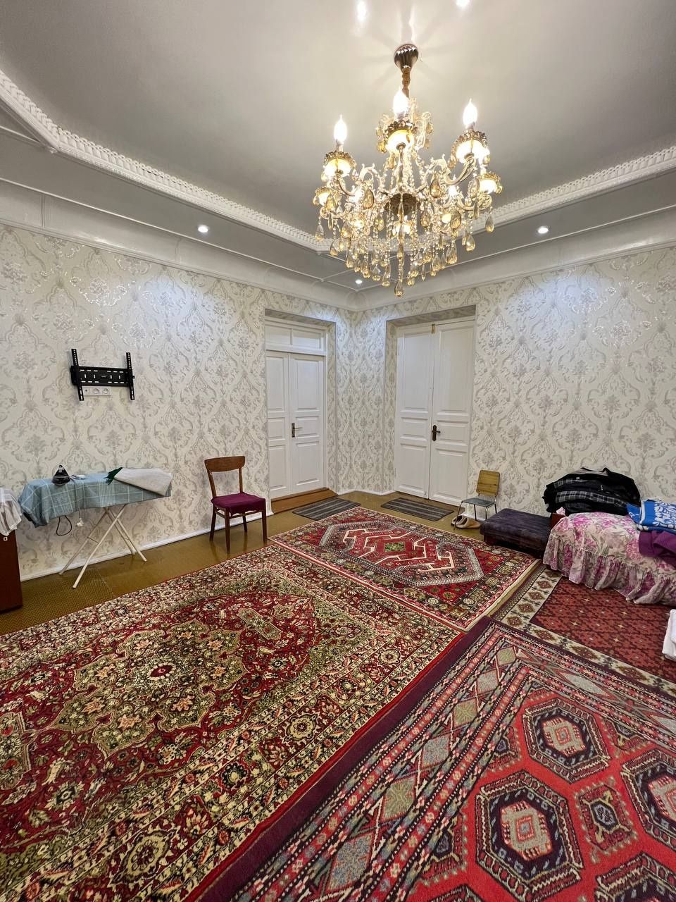 Uchtepa tumanida Yusuf sakkokiy  ko'chasida 4 sotixli hovli sotiladi