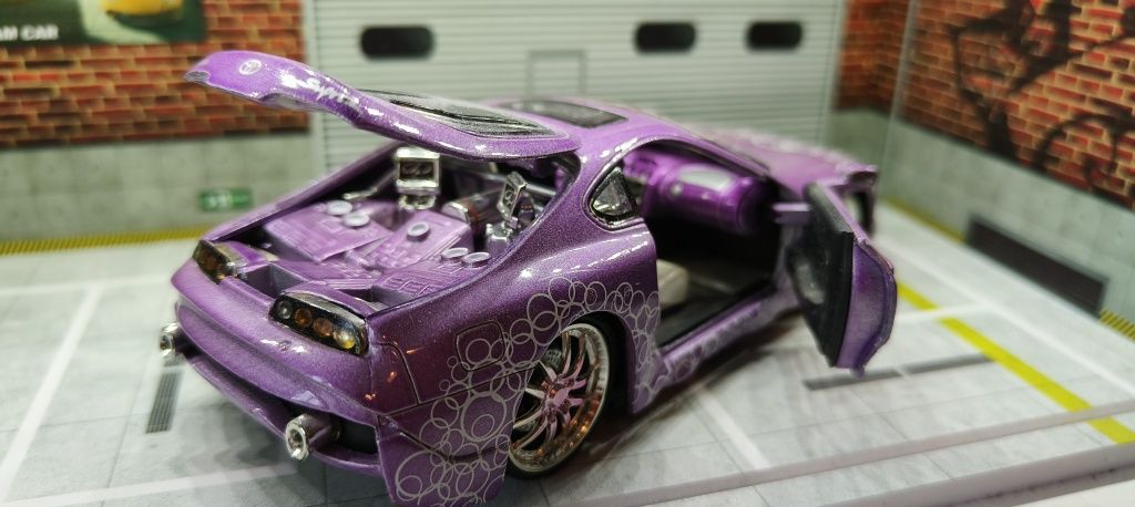 Модели Toyota Supra 1:32
